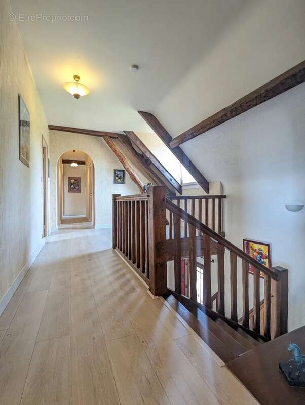 Maison de 218 m² sur une superbe parcelle de 15 948 m² - photo 13