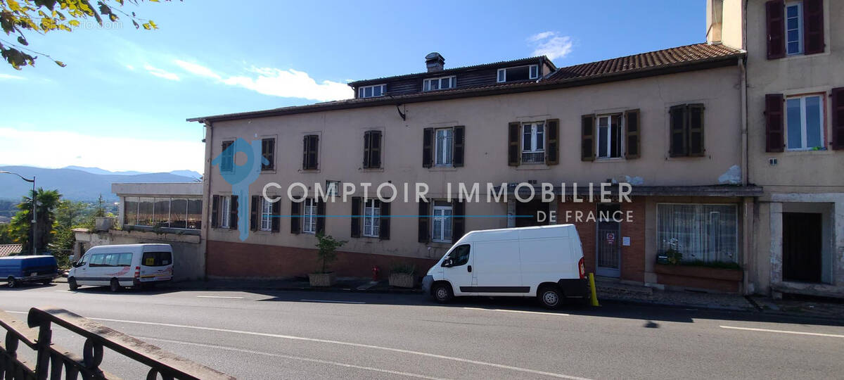 Appartement à MONTREJEAU