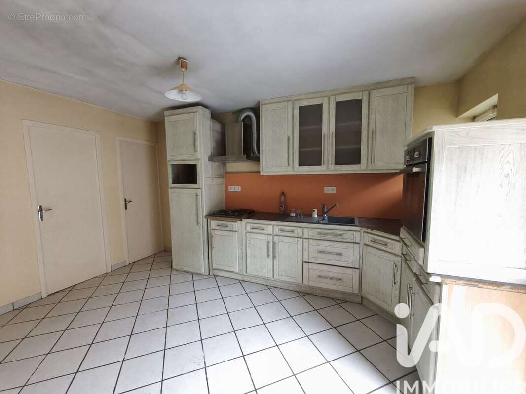 Photo 3 - Maison à SAINT-DENIS-DE-GASTINES