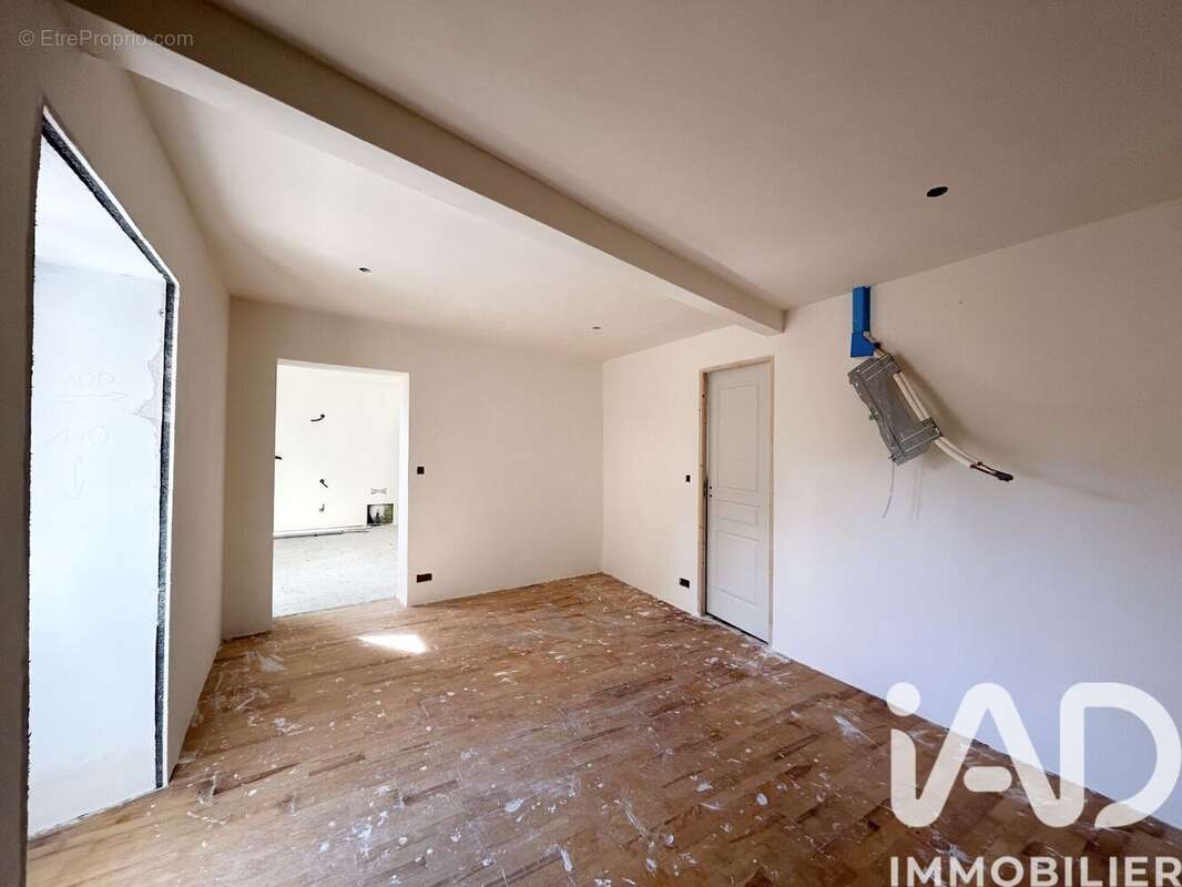 Maison 140 m² à Venteuil  - photo 5