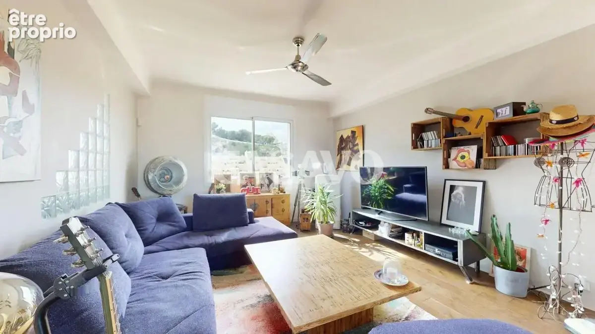 Appartement à MARSEILLE-6E