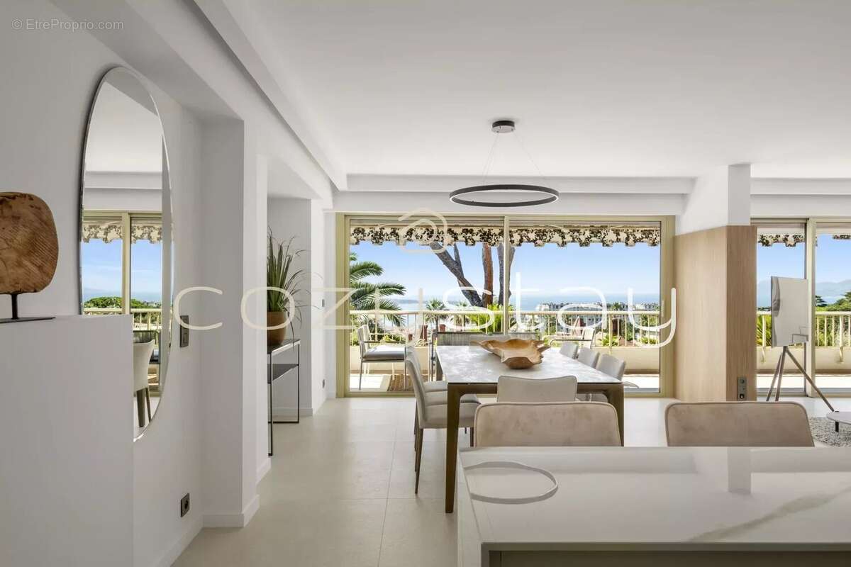 5 pièces d’exception, vue mer, 2 parkings, Cannes Californie - photo 9