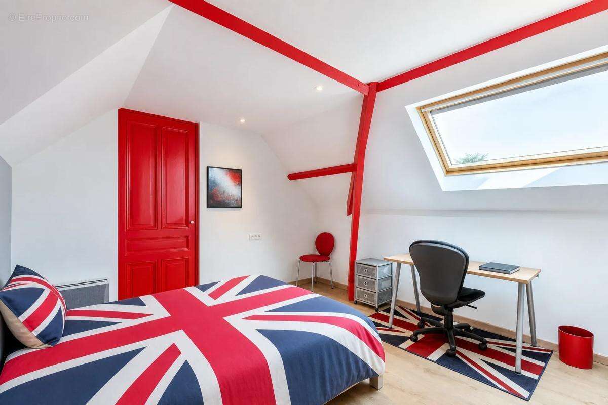 Maison de 7 pièces de 275 m² à Mions - photo 12