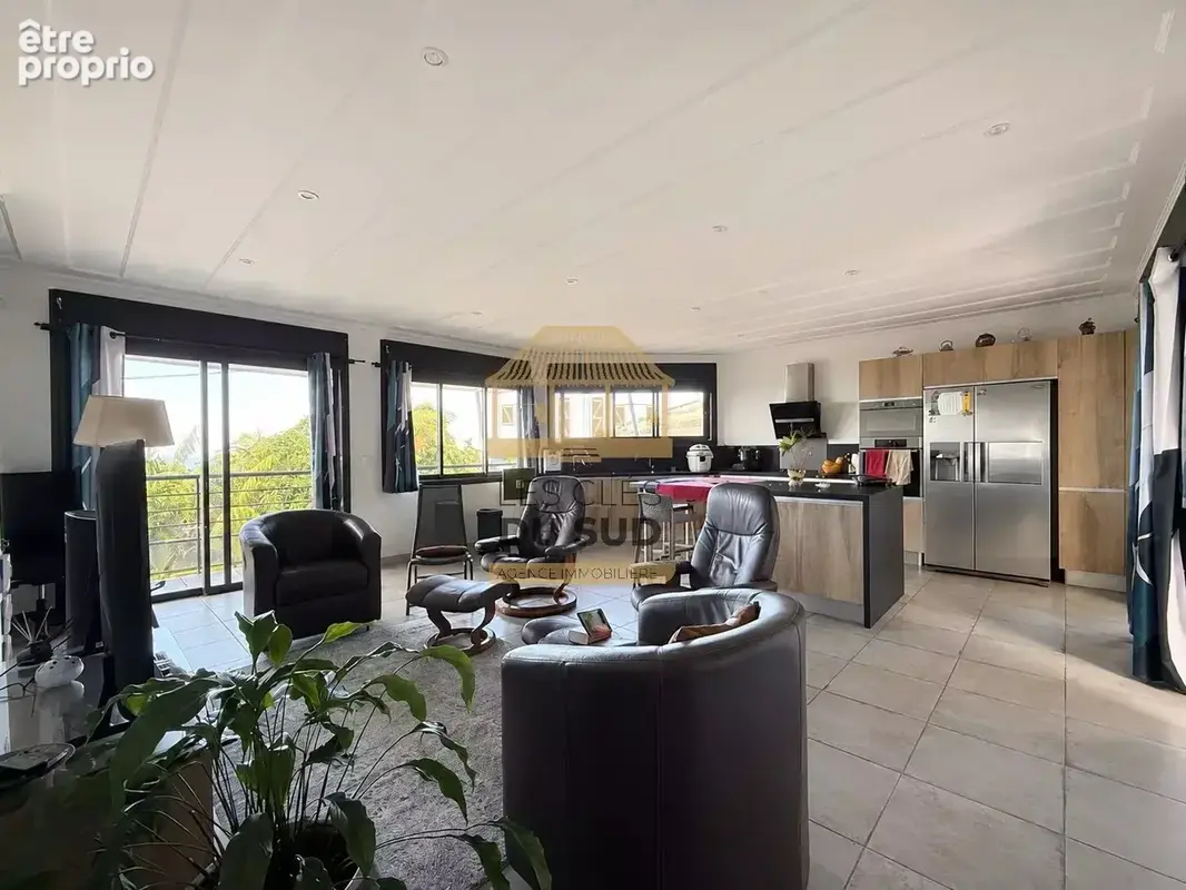 À vendre - villa de type t3 de 102,68m² environ -saint-joseph- 329 000€ - photo 3