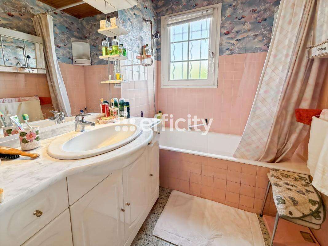 Maison 76 m² à Brem-Sur-Mer  - photo 8