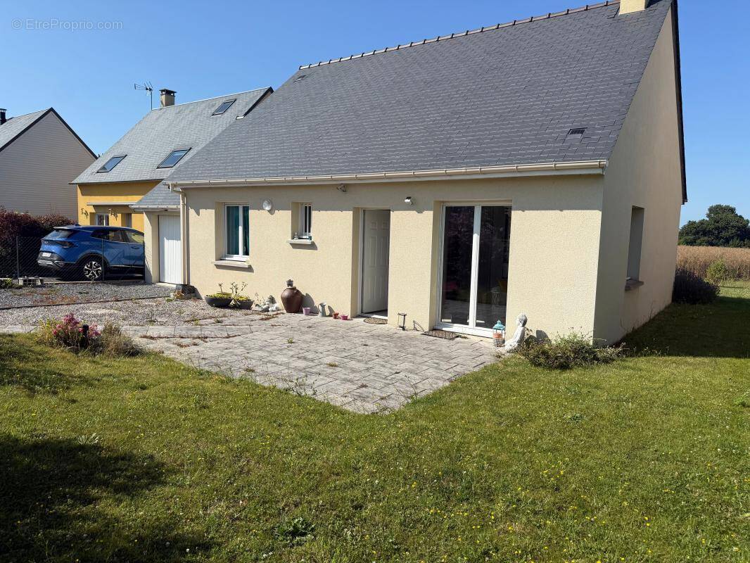 Maison à AMFREVILLE