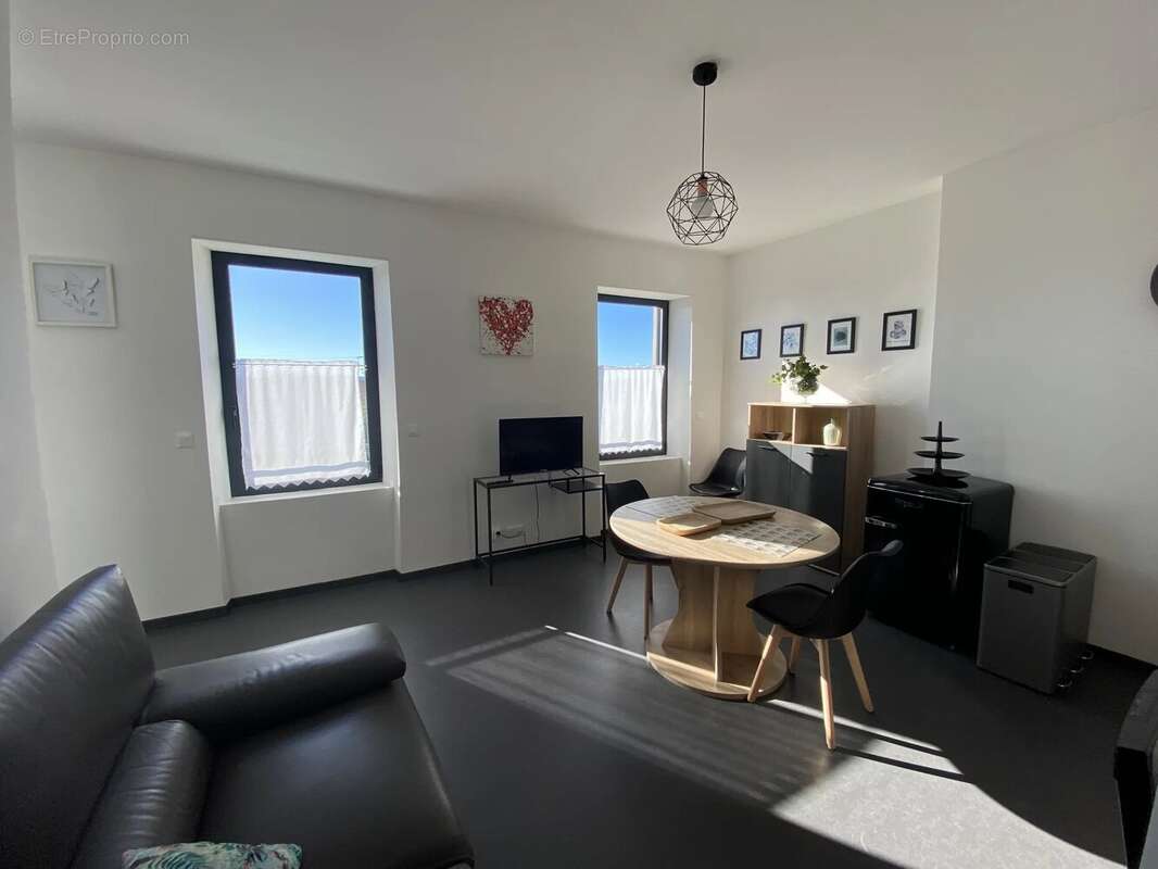 Maison à LEZIGNAN-CORBIERES