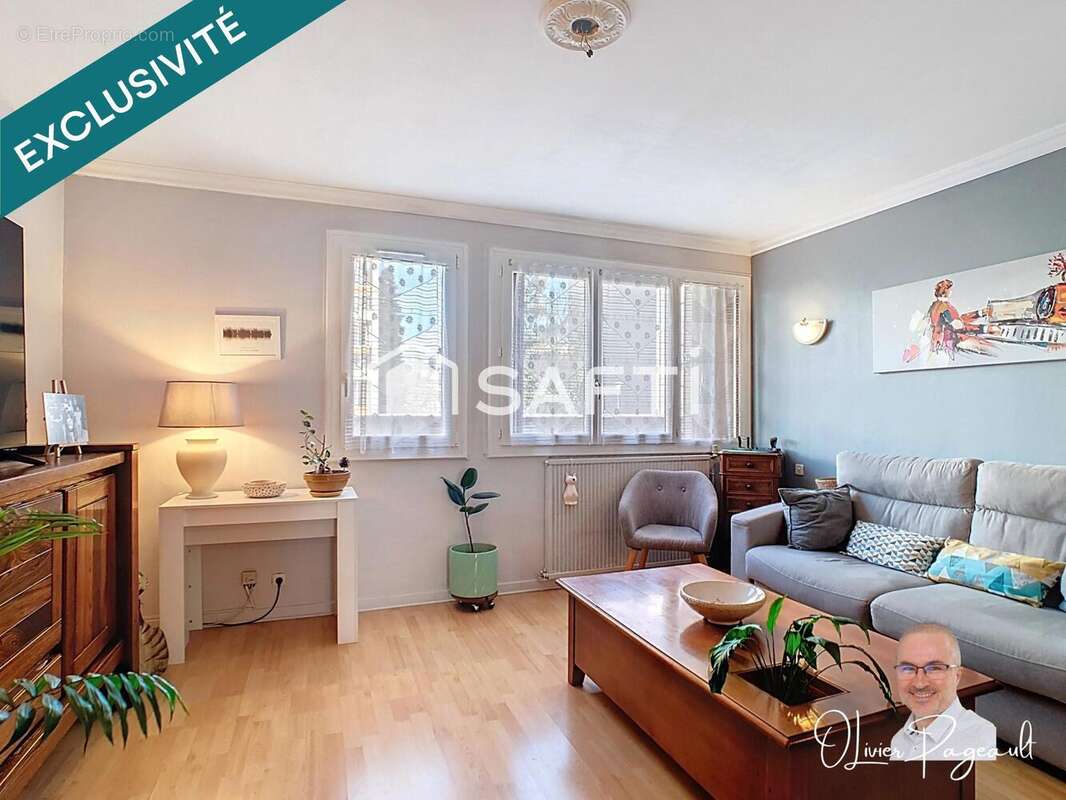 Photo 2 - Appartement à LYON-8E