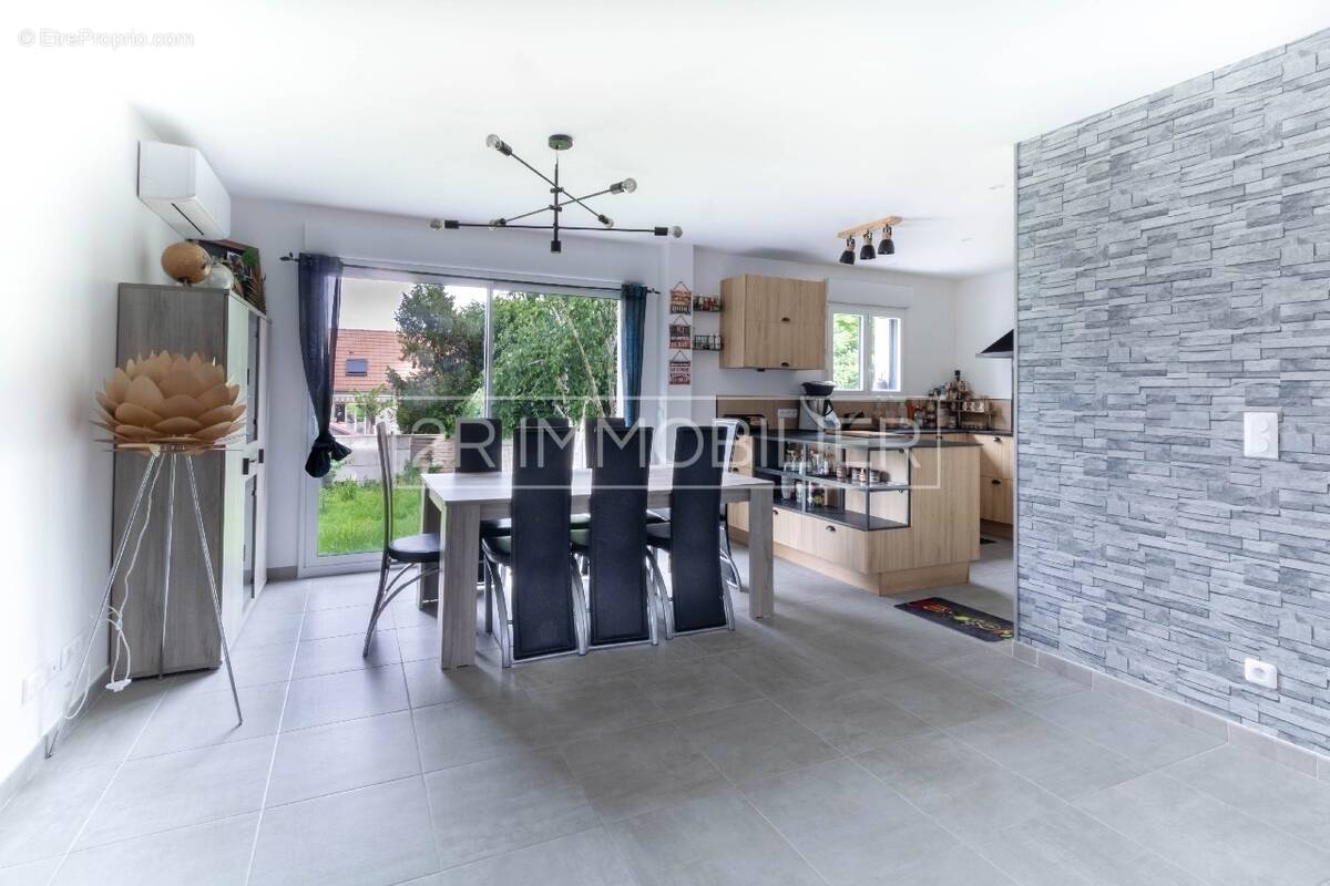 Maison à LAGNY-SUR-MARNE