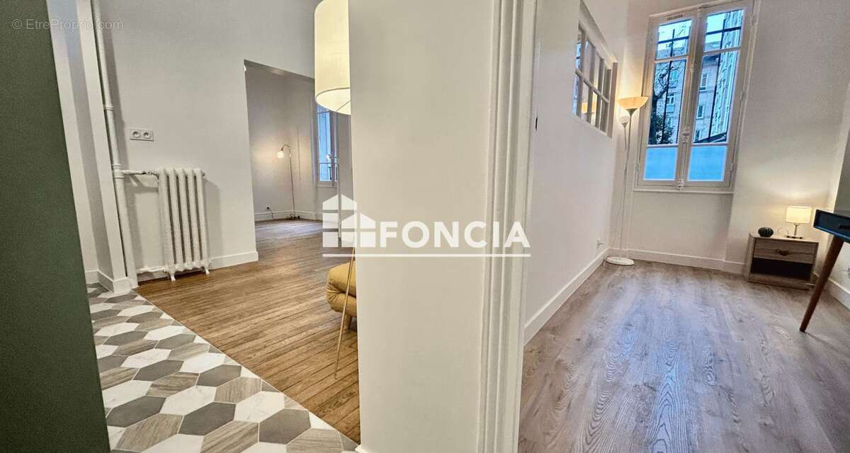 Appartement à COLOMBES