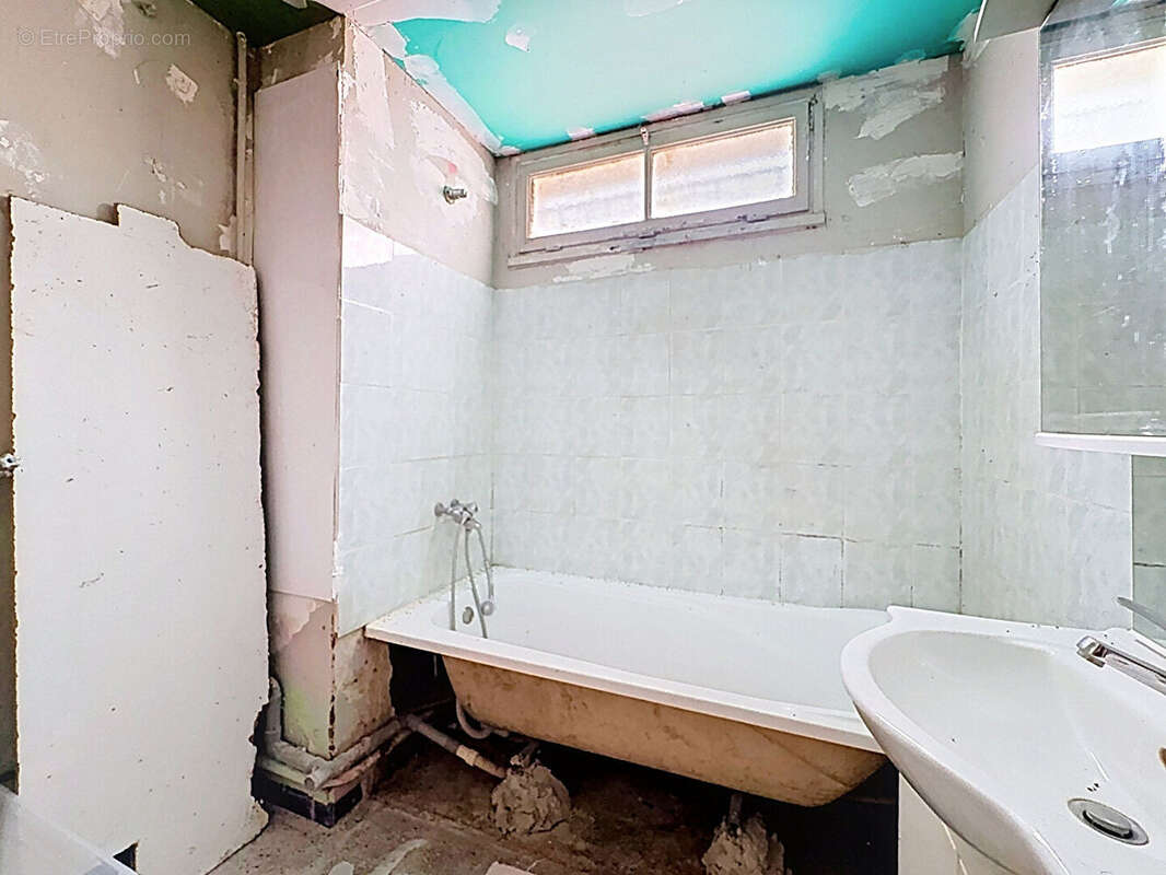Appartement à rénover à Avignon 3 pièces 58m2 avec CAVE - photo 11