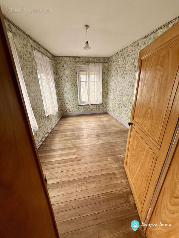 Maison 300 m² à Glageon  - photo 8