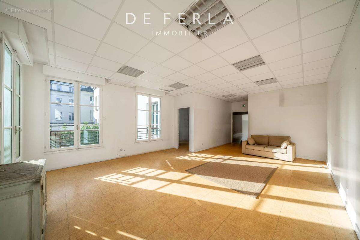 Appartement à PARIS-7E