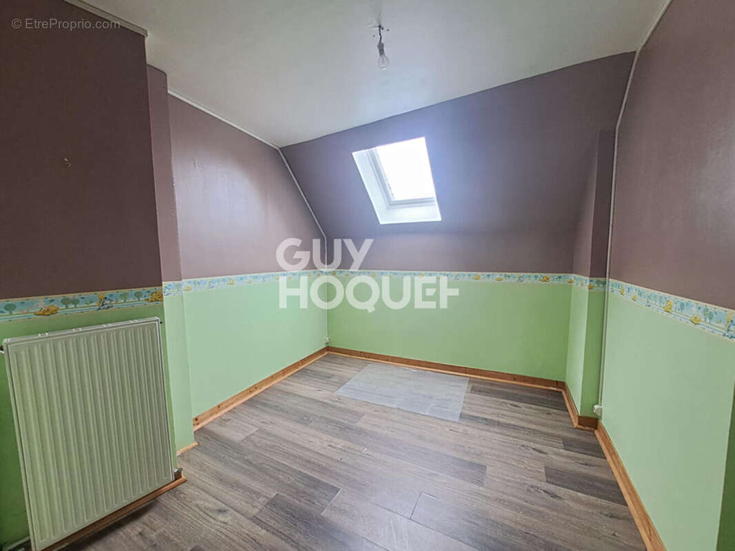 Appartement à RUGLES