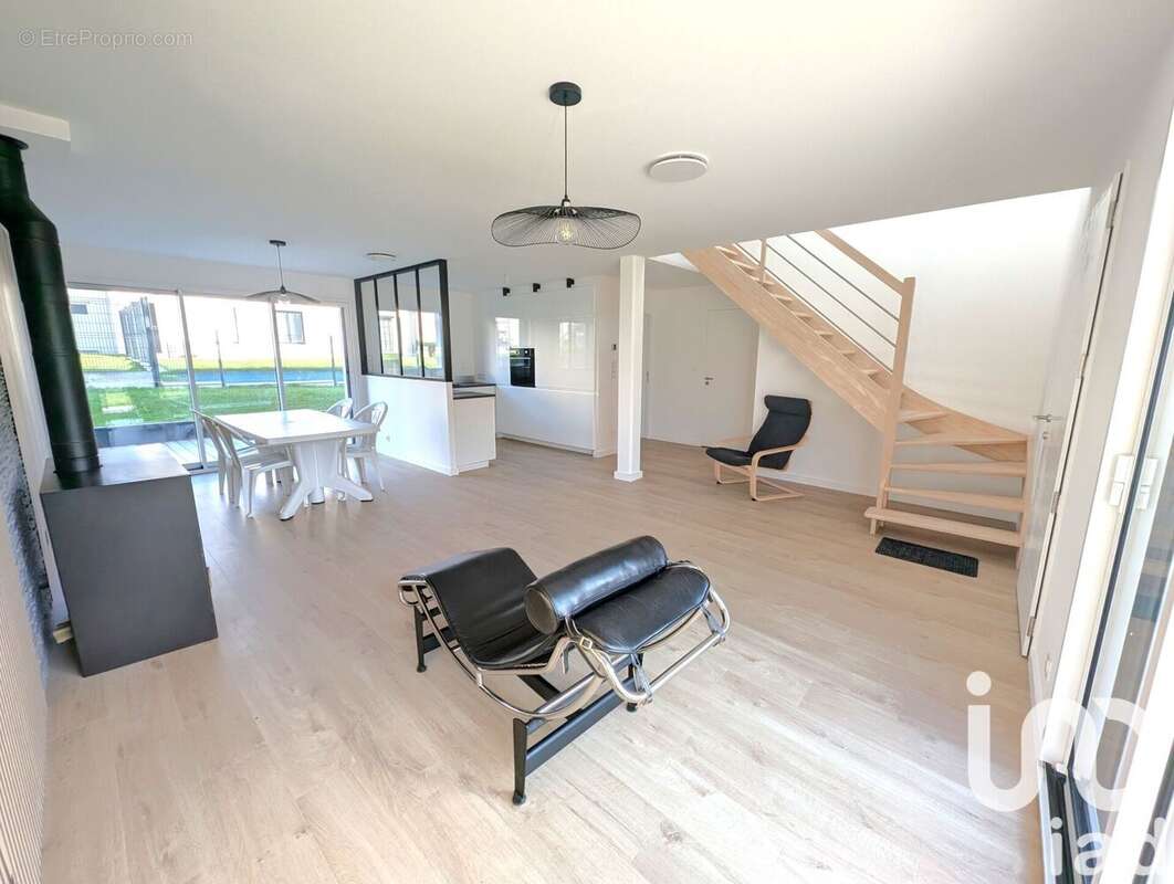 Photo 3 - Maison à COMBOURG