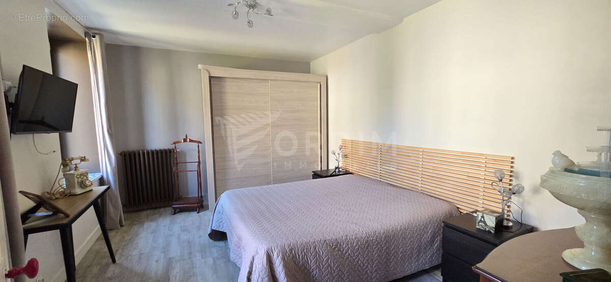 Maison de caractère 5 chambres avec dépendances et grand terrain - photo 8