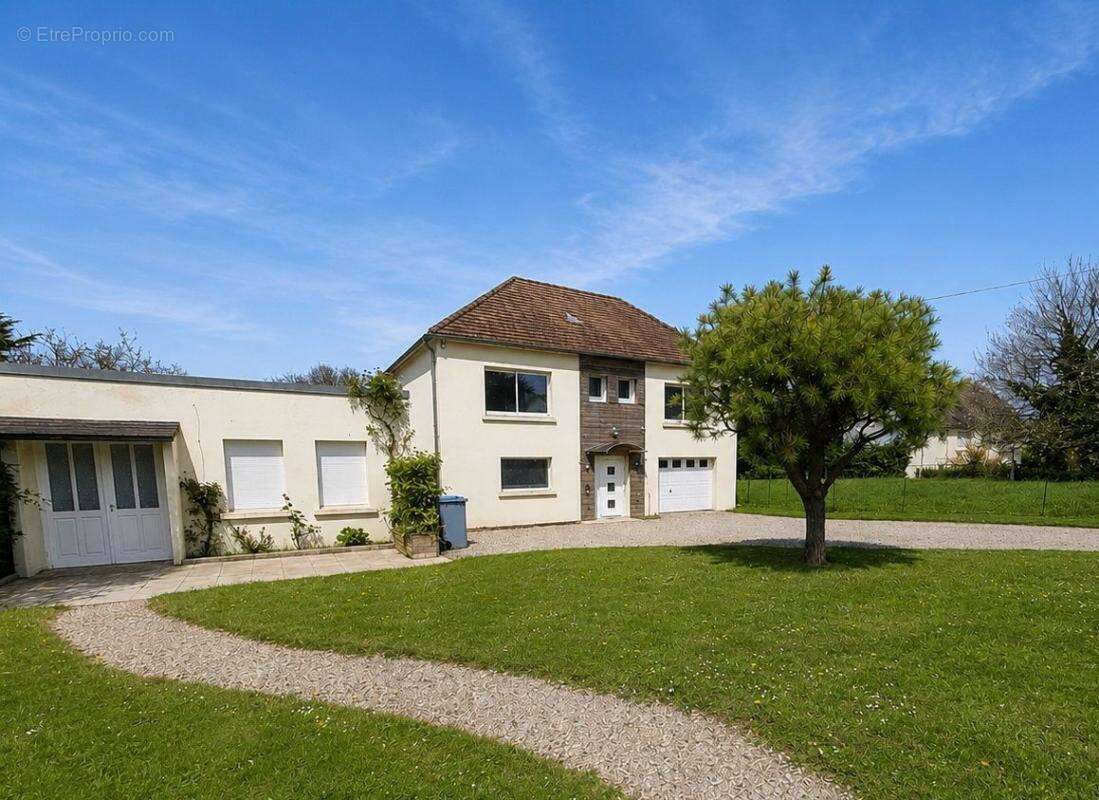 Maison à PLESTIN-LES-GREVES