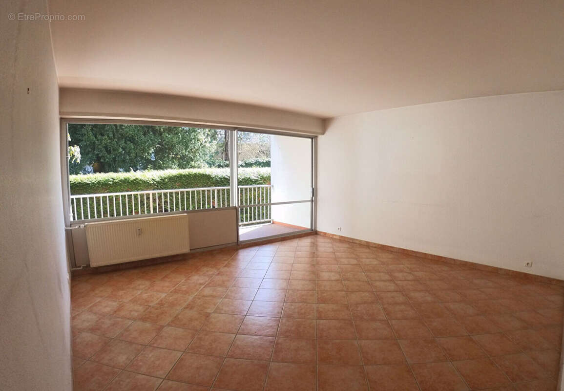 ** compromis déjà signé pour cet appartement ** - photo 4