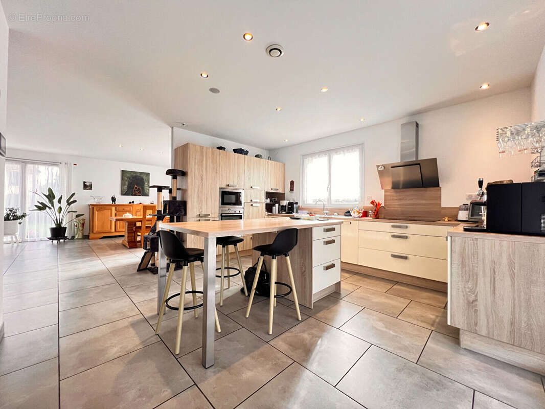 Maison à XERMAMENIL