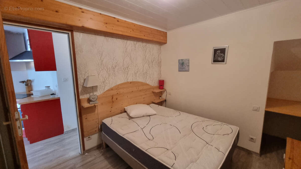 Commerce à COUCOURON