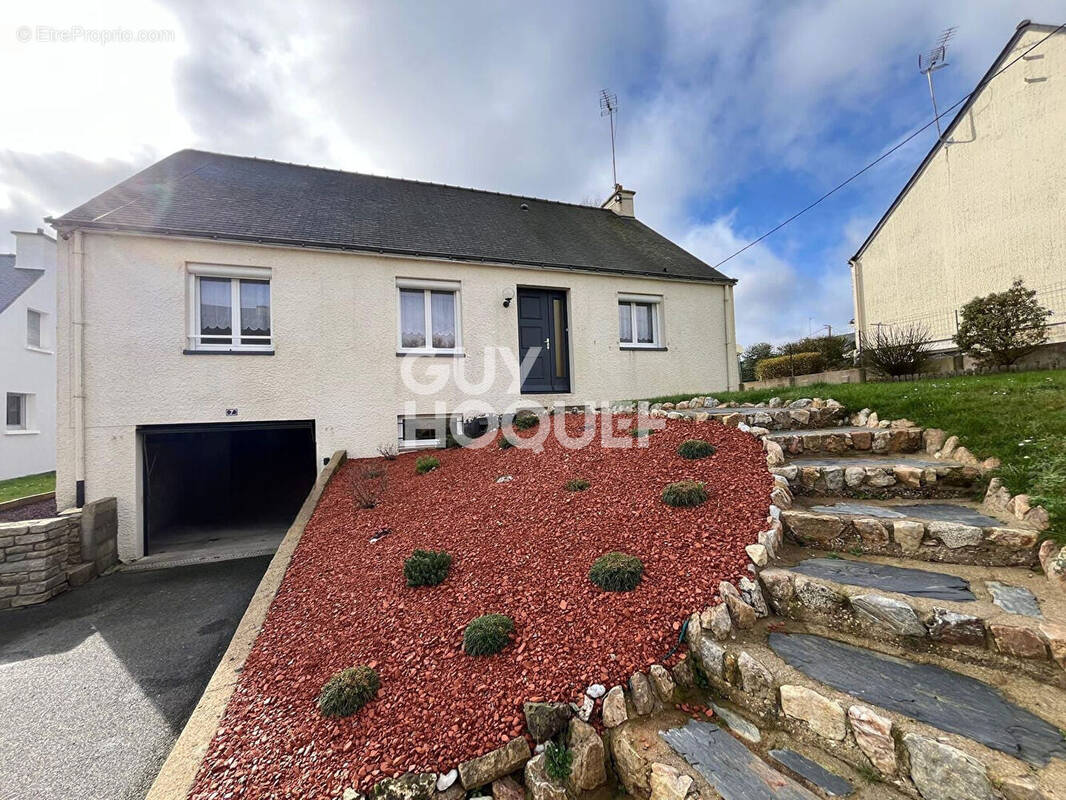 Maison à SERENT