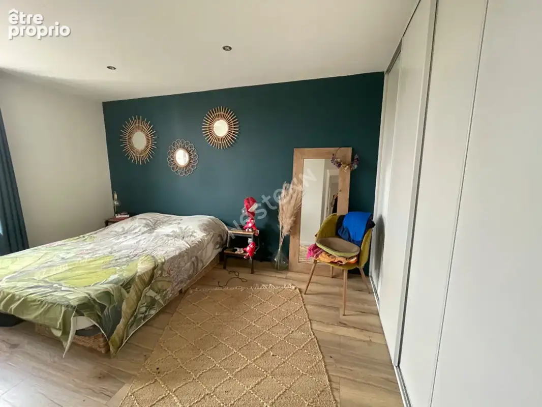 Villeurbanne, les gratte-ciel  t4 de 70 m² avec balcon, cave et stationnement partagé - photo 10