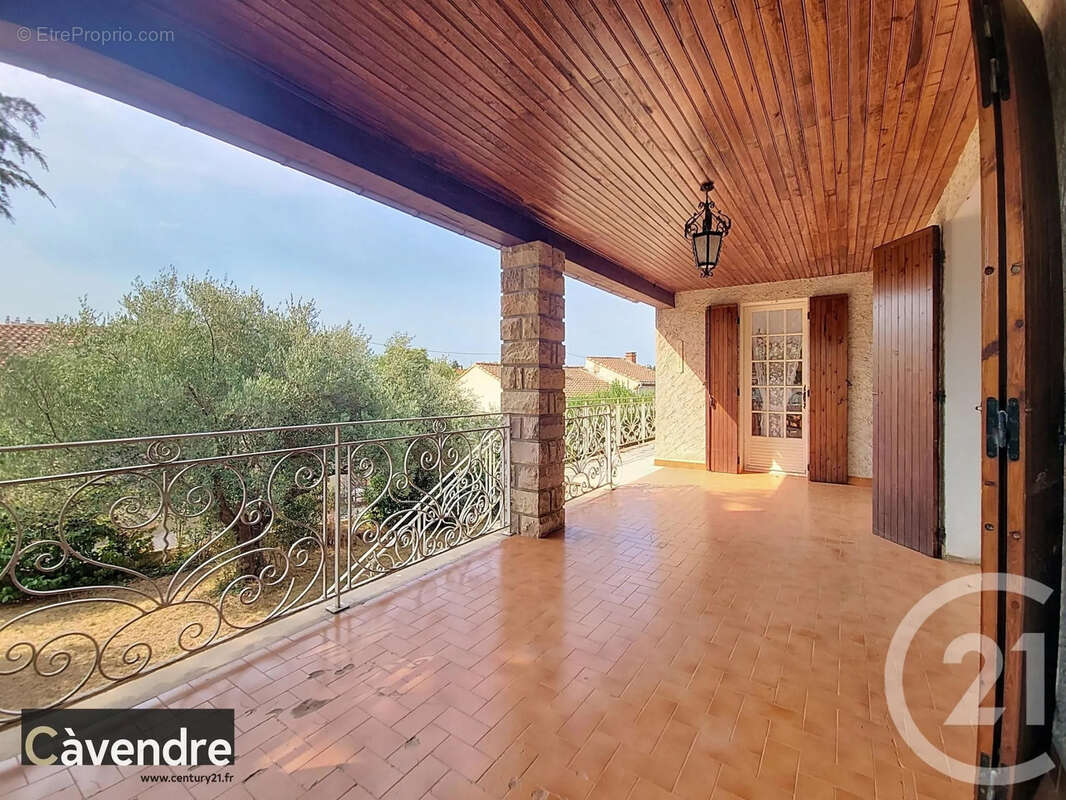 Maison 240 m² à Avignon  - photo 4