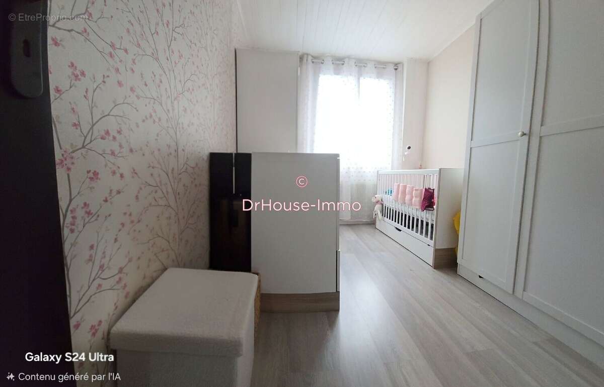 Appartement à SAINT-GENEST-LERPT