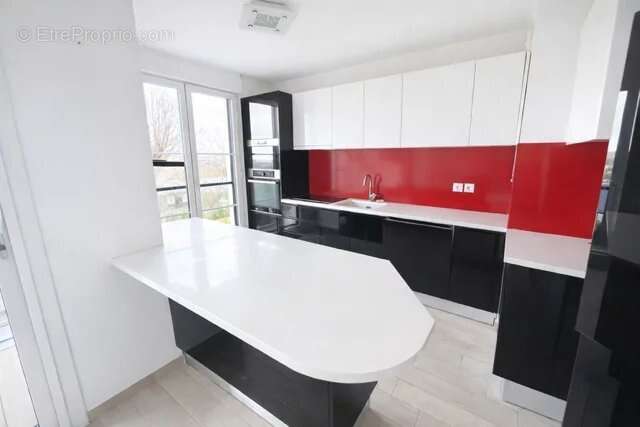Appartement à CHENNEVIERES-SUR-MARNE