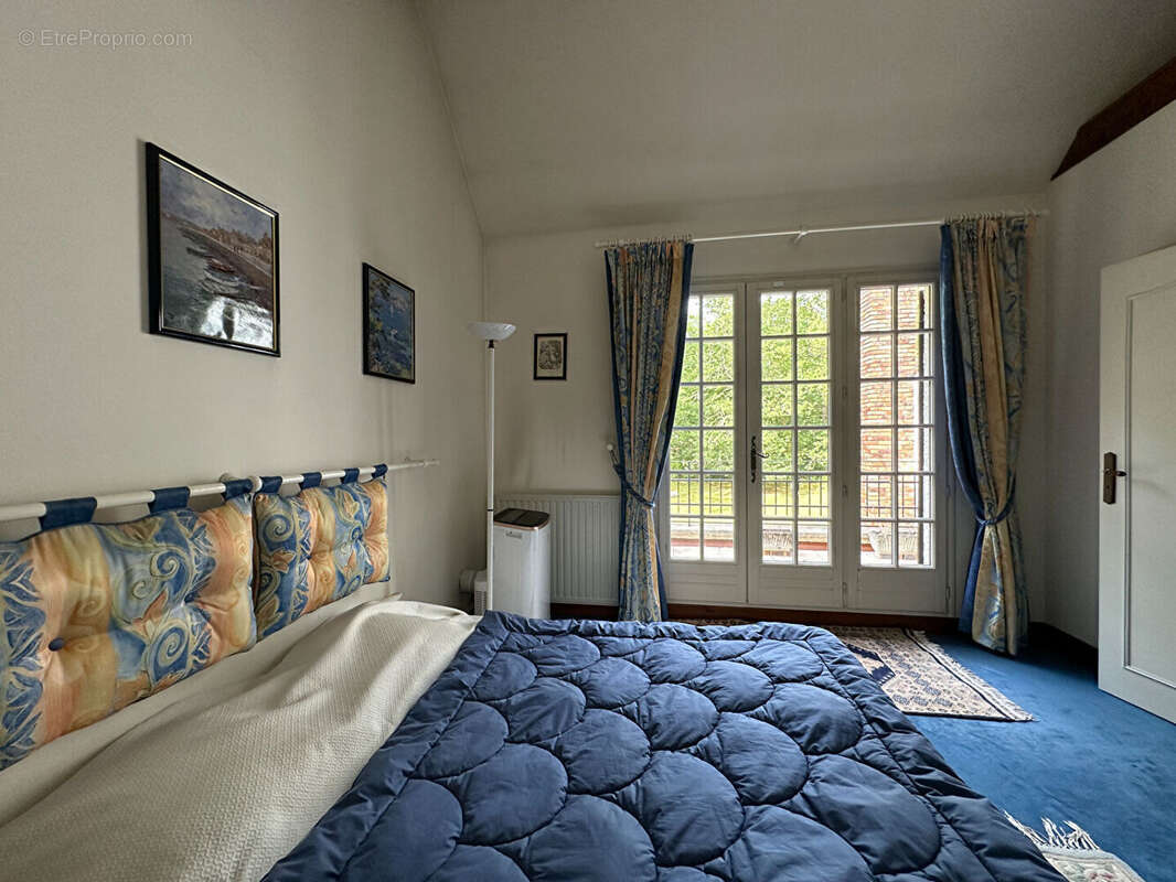 Maison à NOISY-SUR-ECOLE