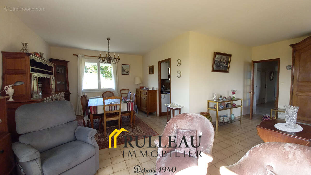 Maison familiale avec vue estuaire, terrasse et grand terrain arboré à Plassac - photo 5