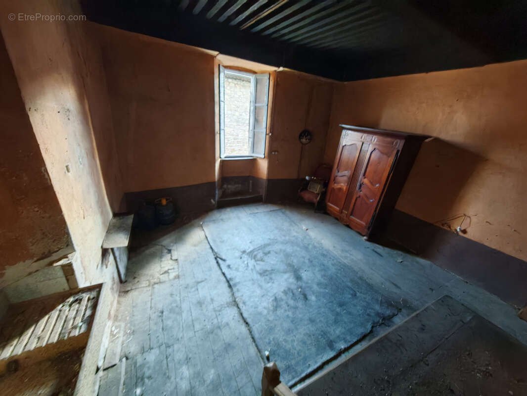 Maison à CHALENCON
