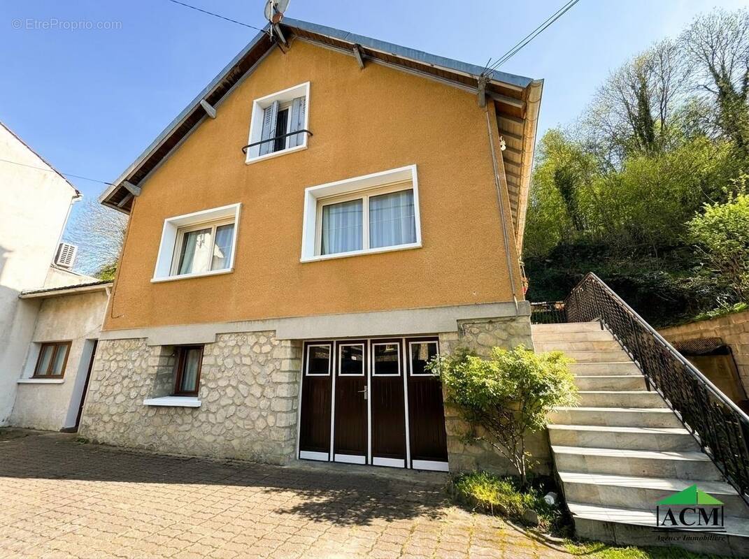Maison à MERY-SUR-OISE