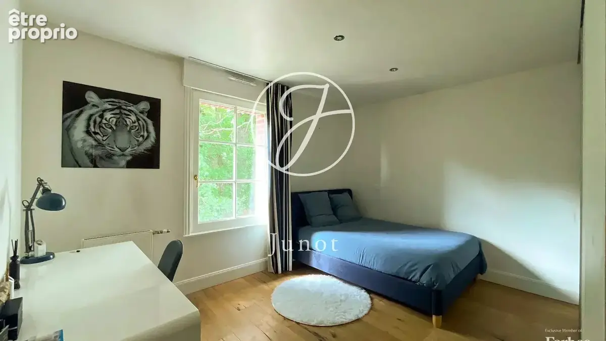Mouvaux – Maison d’exception – 7 pièces - 262.48m² habitables – 7 pièces – 5 chambres – Piscine – Parc paysagé – Garage et parki - photo 14