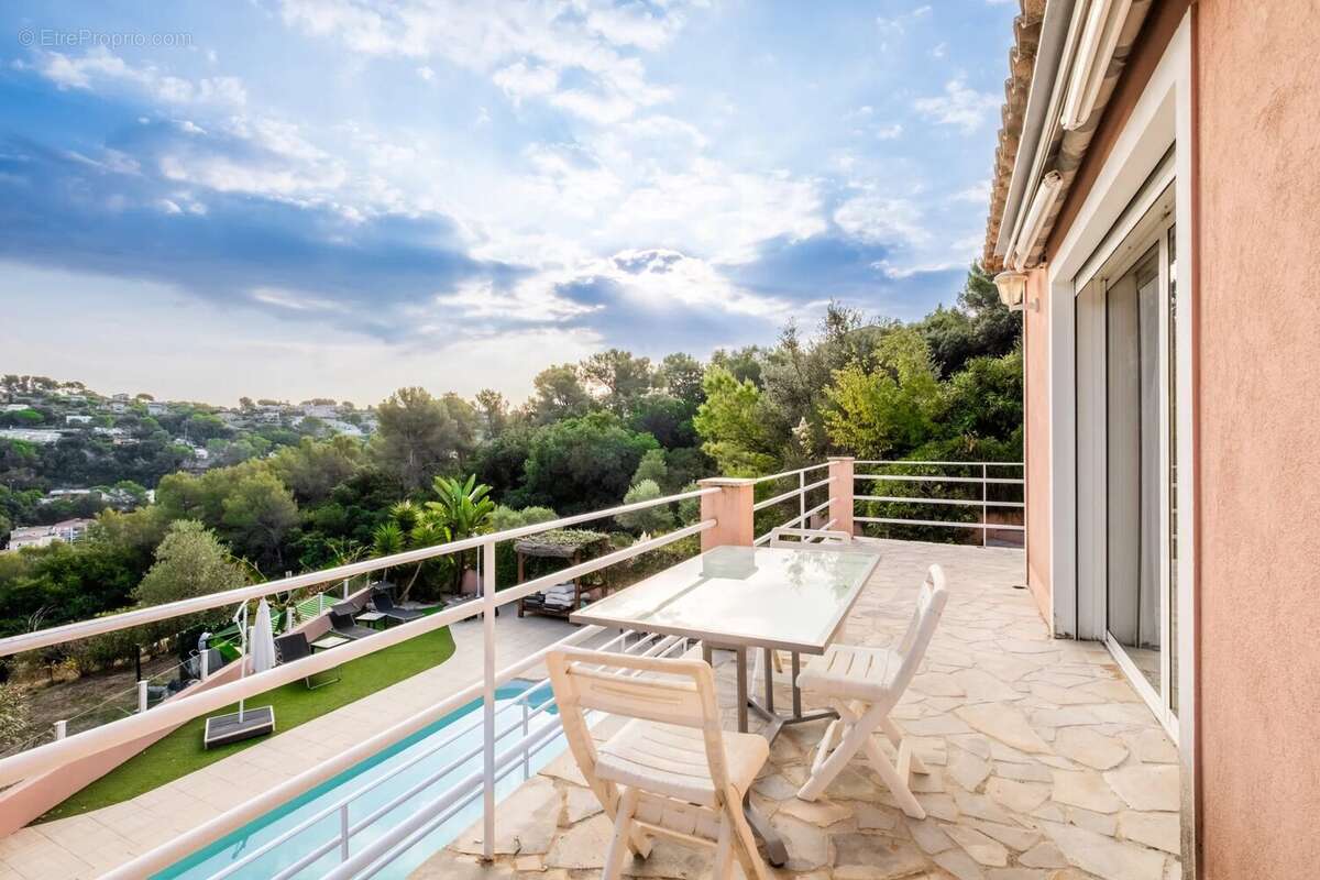 Maison à CAGNES-SUR-MER