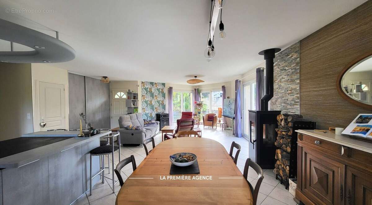 Maison à SAINT-ROMAIN-DE-POPEY