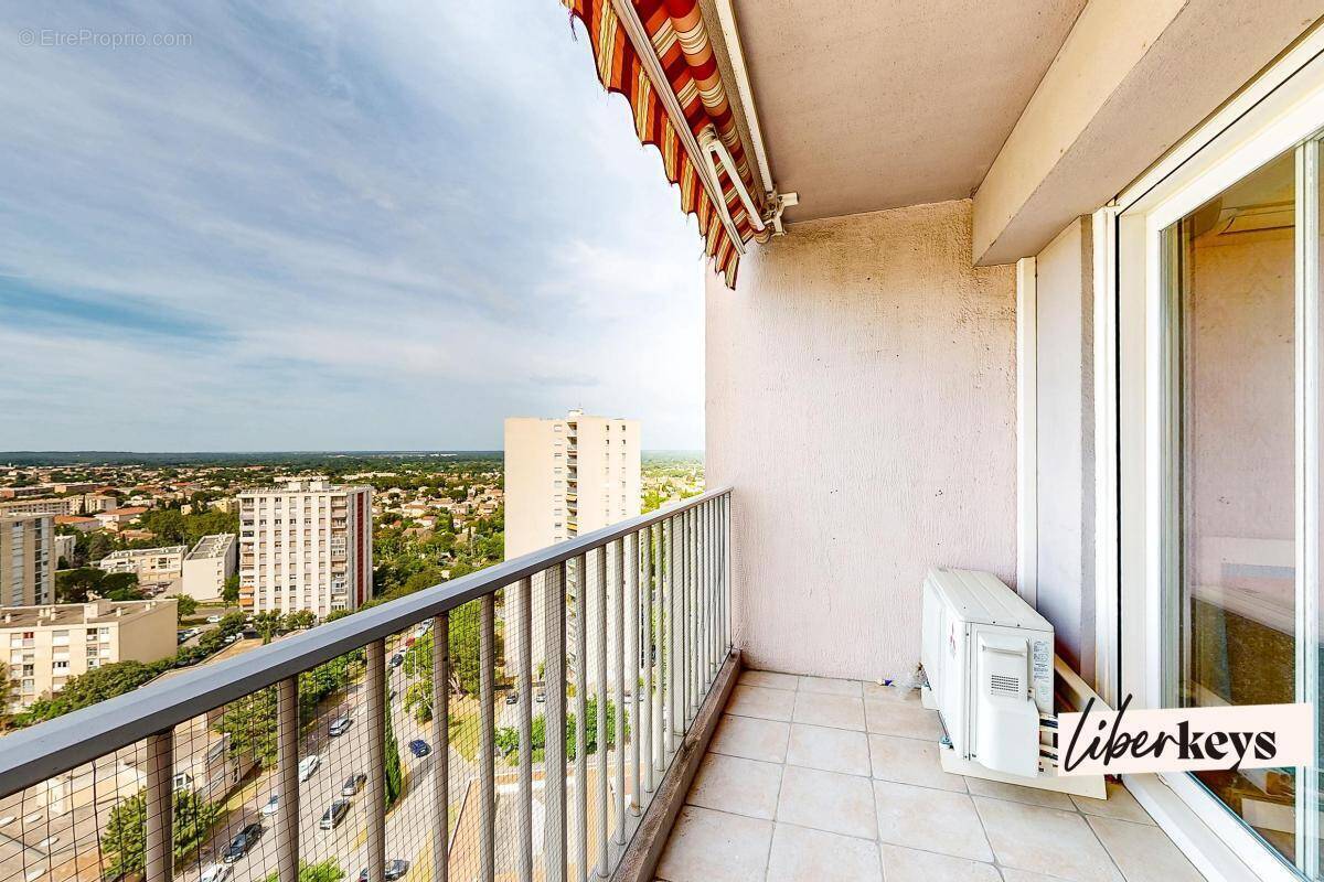 Appartement à SALON-DE-PROVENCE