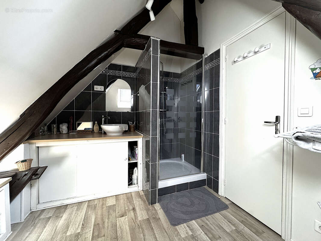 Maison à CHATEAUNEUF-EN-THYMERAIS