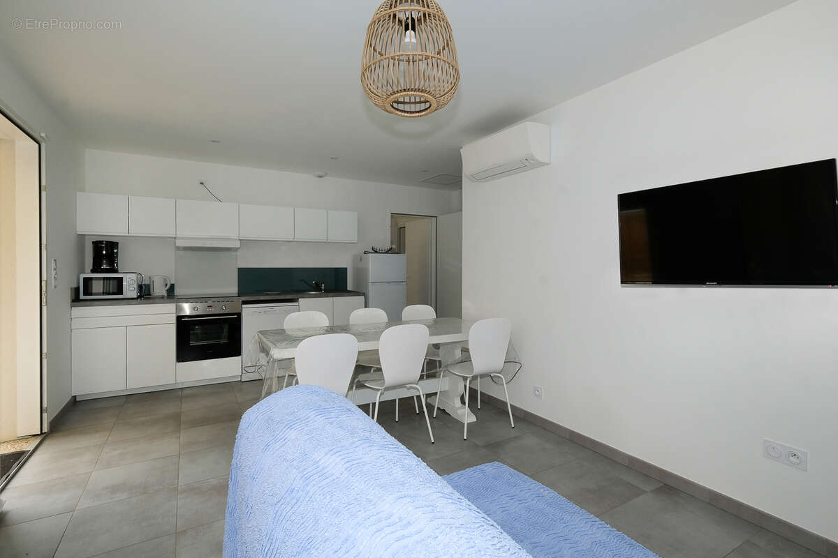 A 15 MINUTES DES SABLES D'OLONNE : Ensemble immobilier aux multiples possibilités sur 2300 m² de terrain - photo 5