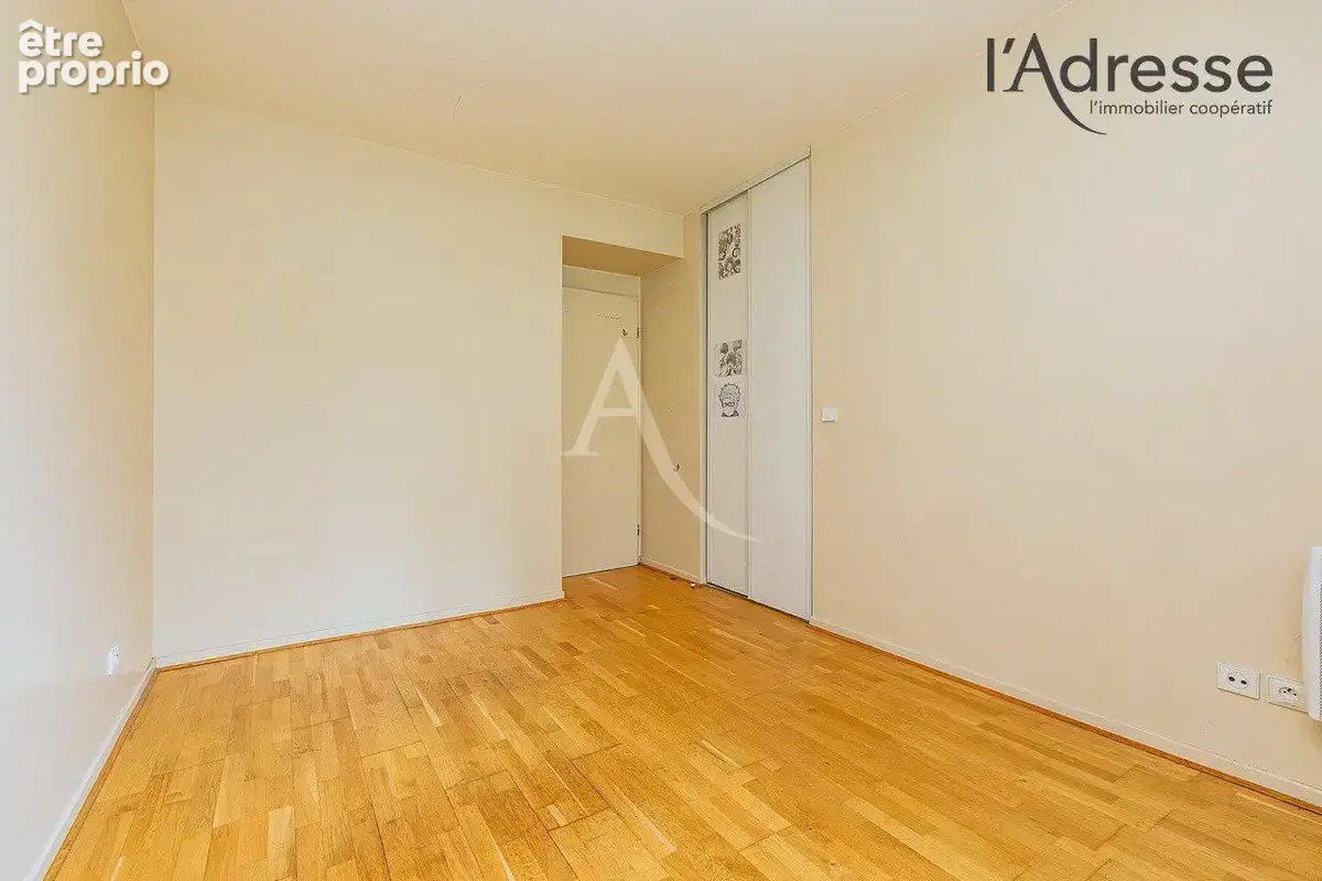 PUTEAUX/ Appel du 18 Juin - Appartement 3 pièces 56m² - photo 7