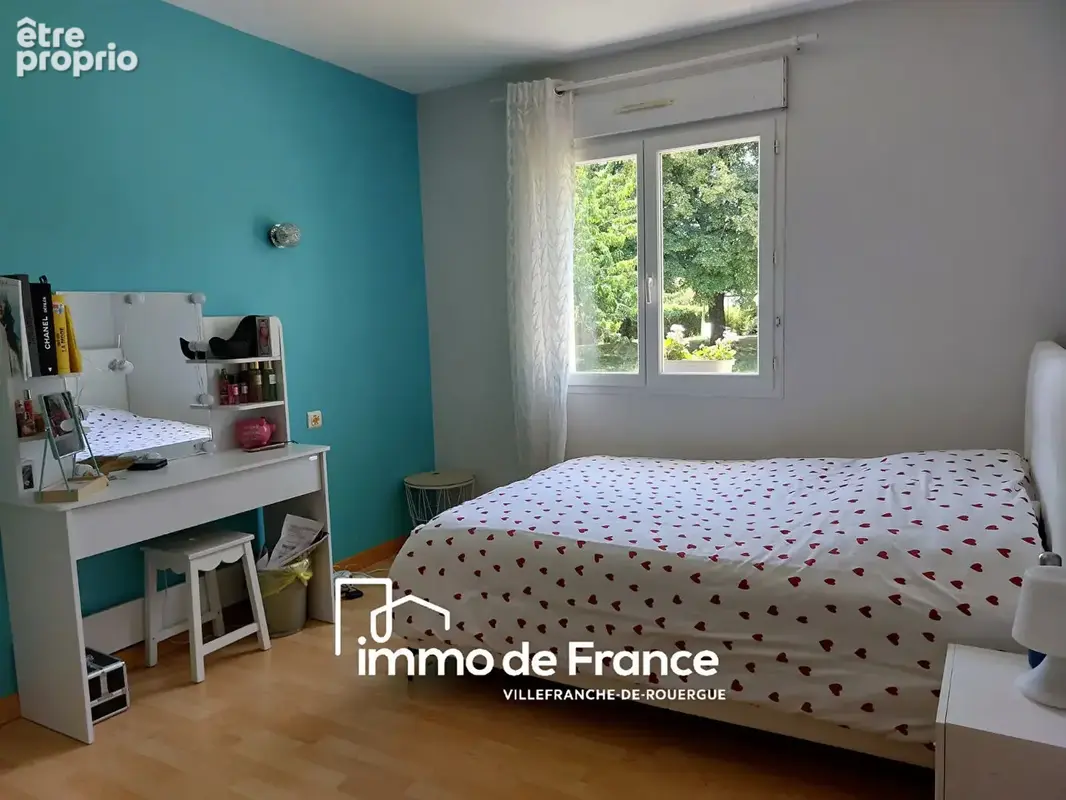 Maison T5/6 , 212m² habitables sous sol avec garage, terrain et piscine. - photo 13