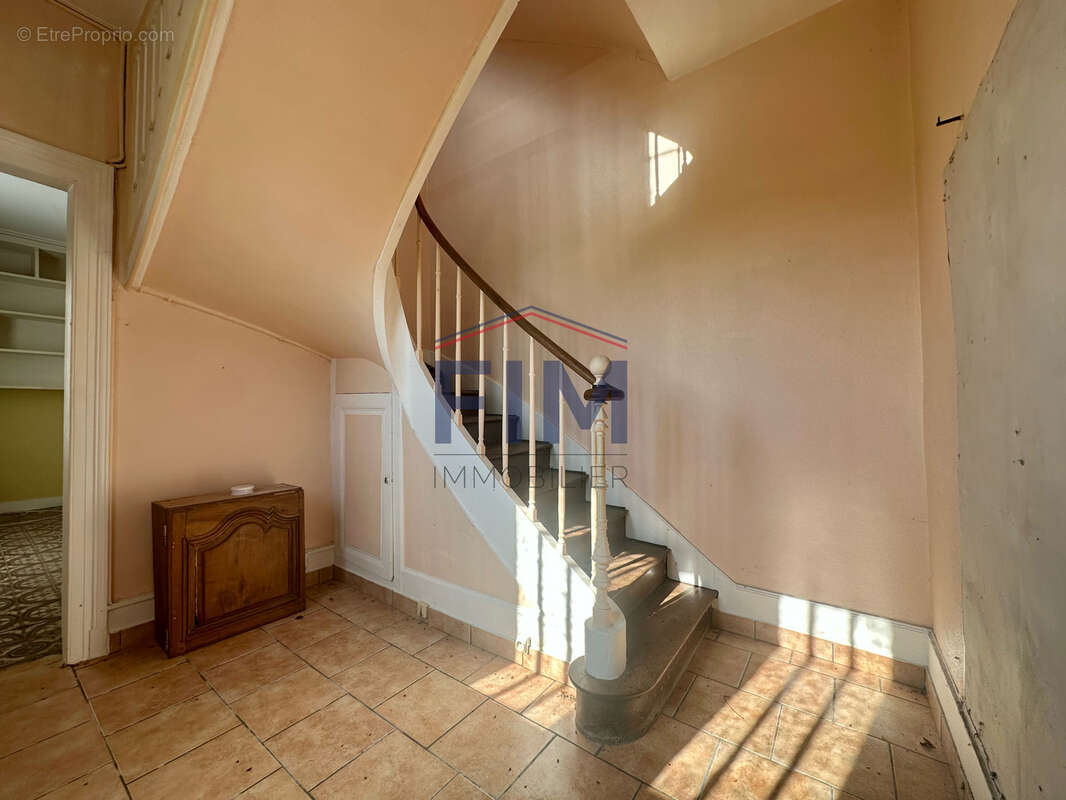 Maison à NEUFCHATEL-EN-BRAY