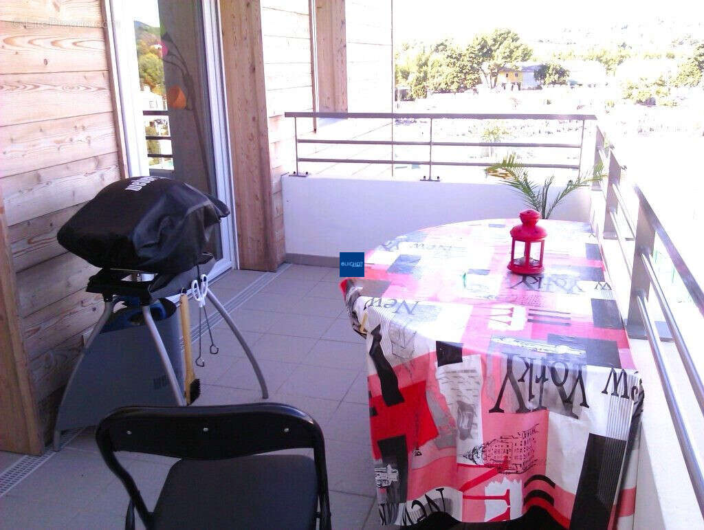 Appartement à LA LONDE-LES-MAURES