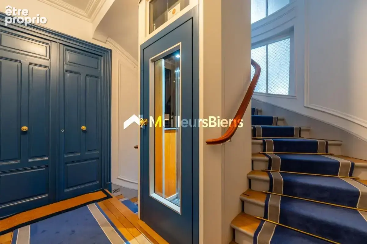 Appartement familial de standing dans un batiment post hausmannien - photo 3