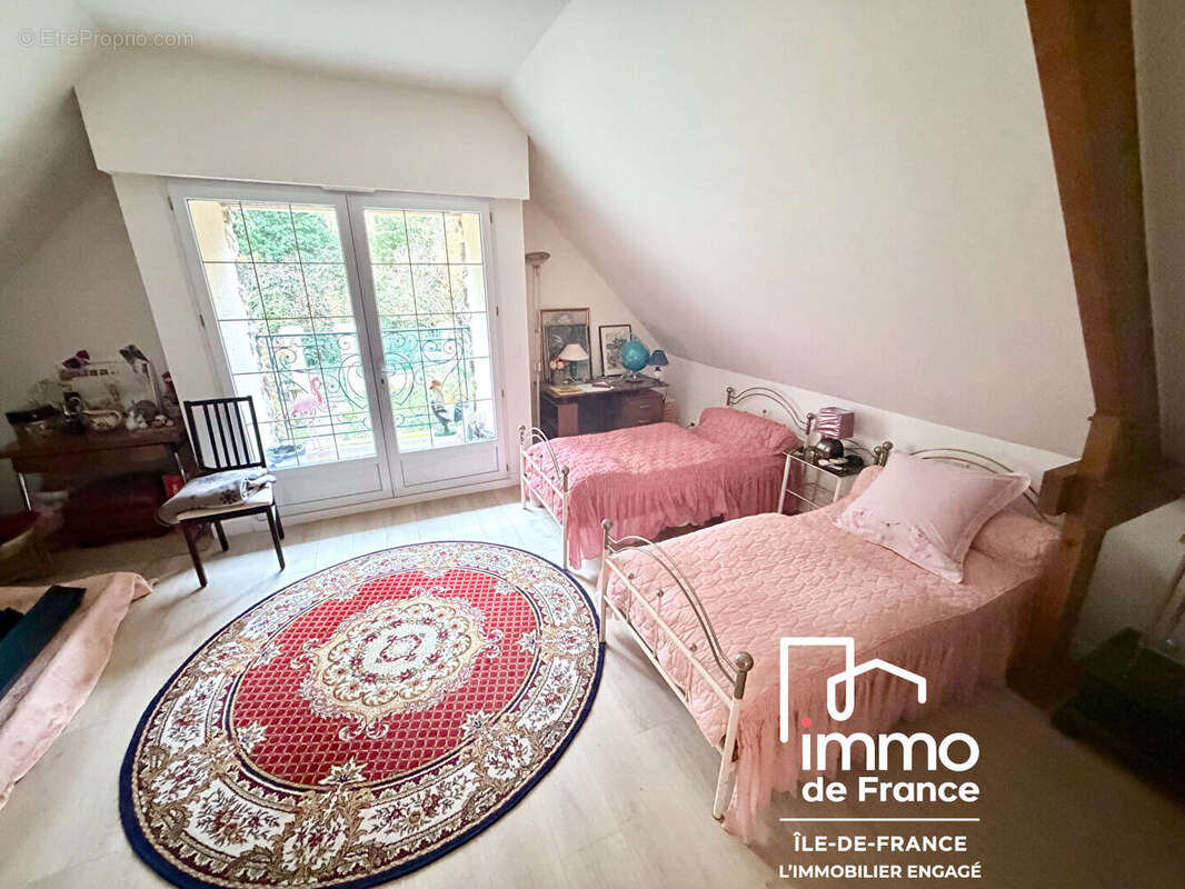 Maison à L'ETANG-LA-VILLE