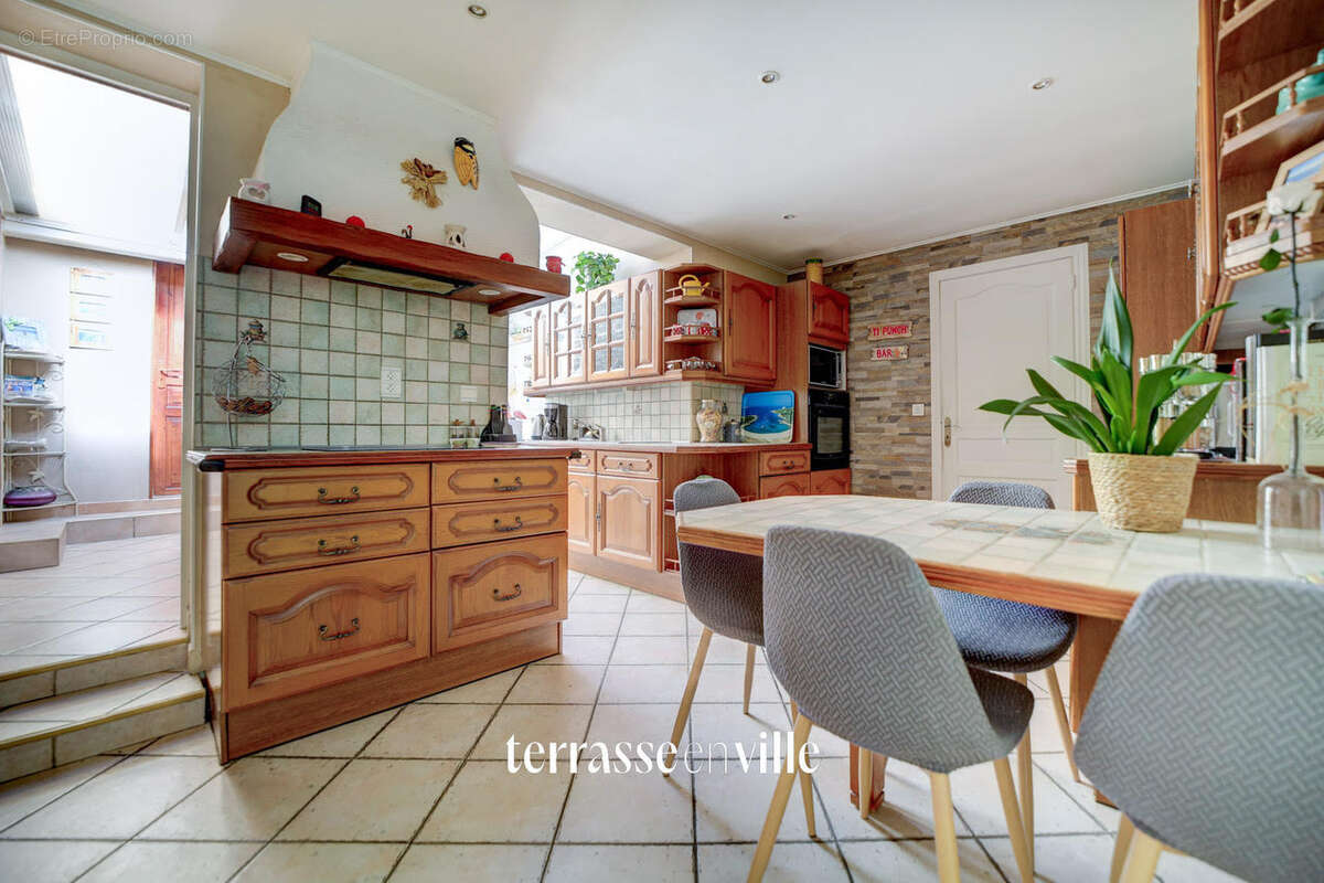 Maison à CARNOUX-EN-PROVENCE