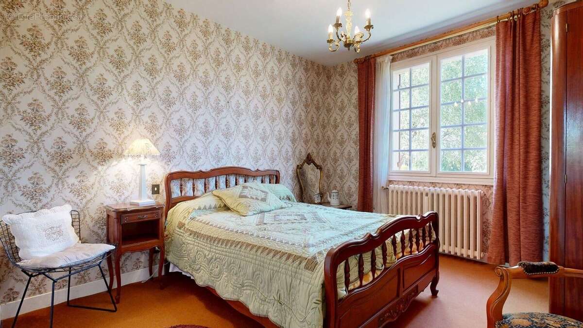 Contemporaine de plain-pied avec jardin à proximité des commerces ! - photo 16