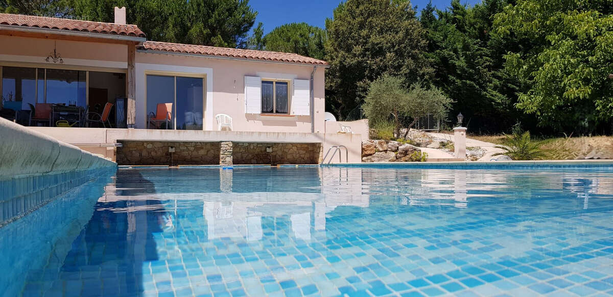 Maison 256 m2 - 5 chambres avec Piscine/ Pool house - BRIGNOLES - photo 18