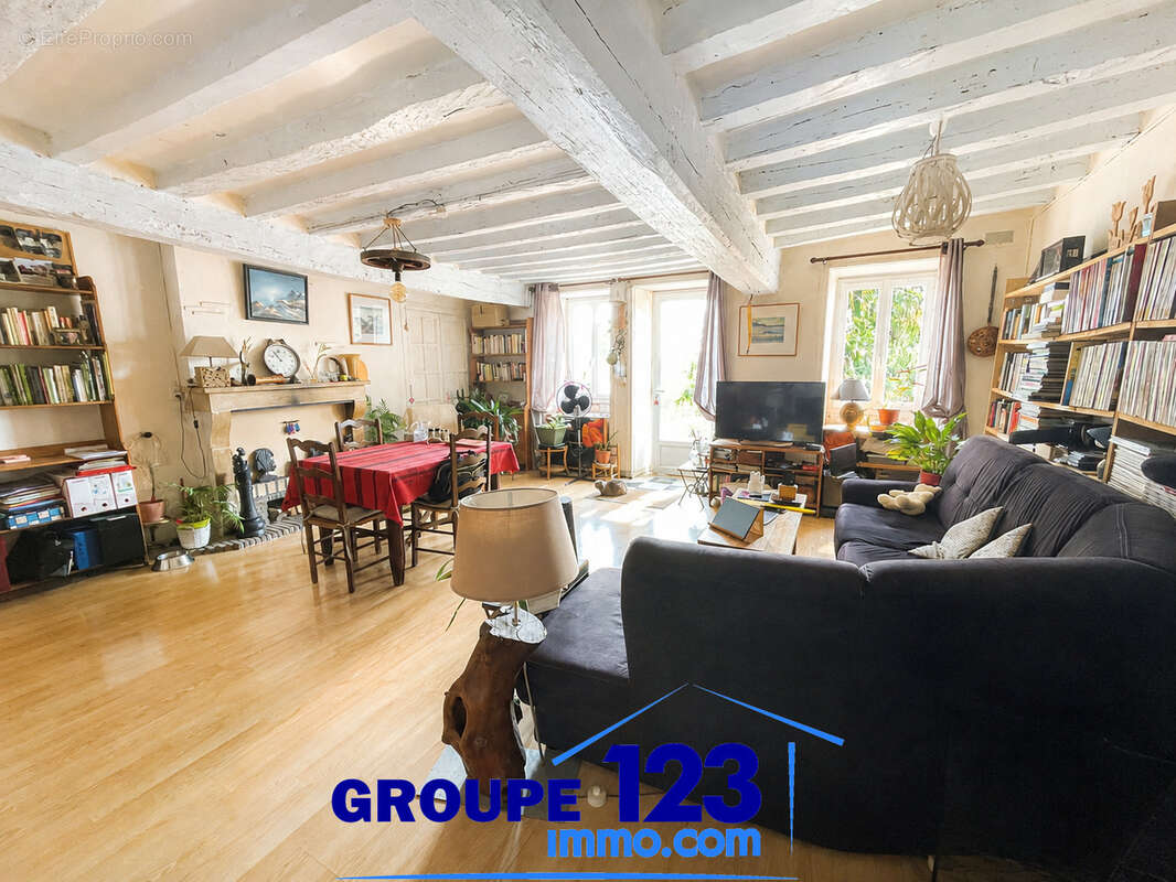 Maison double sur les hauteurs de Clamecy (58) de plus de 180 m2 - photo 8