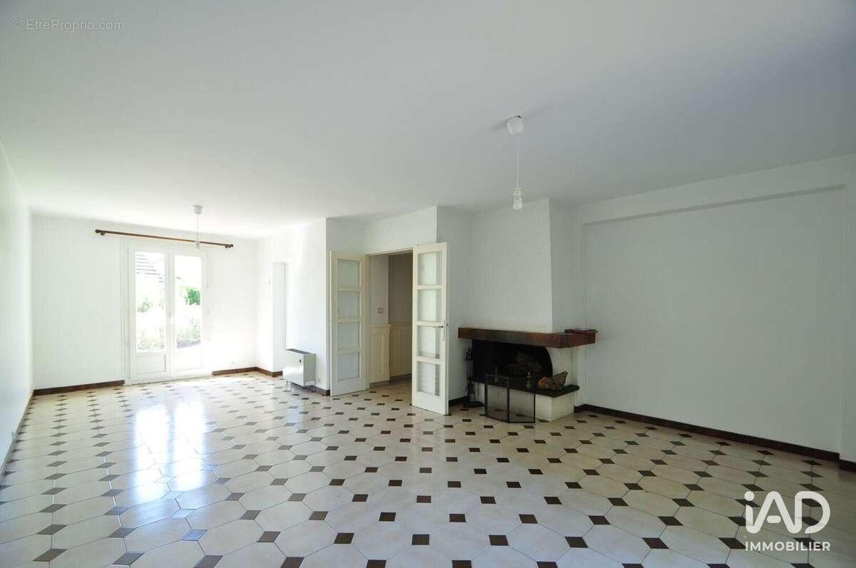 Maison 115 m² à Chelles  - photo 3
